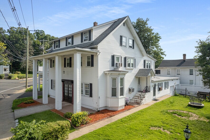 More Photos Of 444-445 West St, Bristol Multifamily For Sale