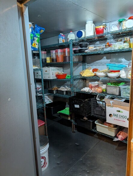 More Photos Of 1062 Main St, Holden Restaurant For Sale