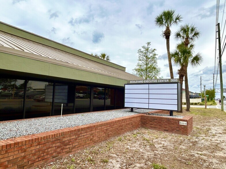 More Photos Of 5666 Seminole Blvd, Seminole Office For Sale