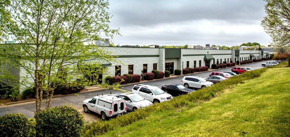 More Photos Of 197 Ridgeview Center Dr, Duncan Flex For Lease