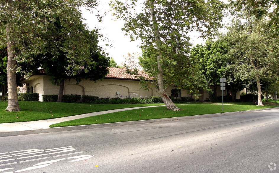More Photos Of 1100 Paseo Camarillo, Camarillo Office For Sale