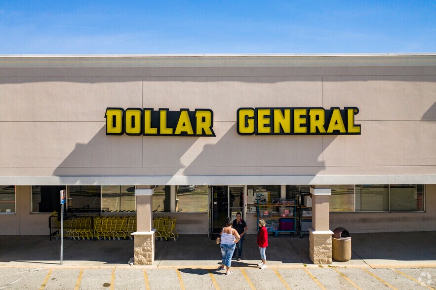 More Photos Of 4400-4462 Bee Ridge Rd, Sarasota Storefront Retail Office For Lease