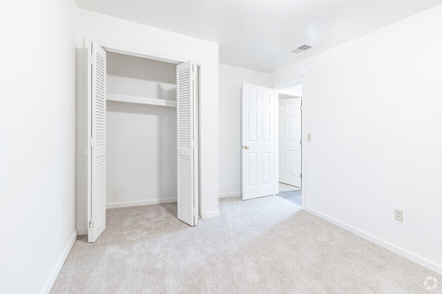More Photos Of 768-776 Triangle St, Blacksburg Apartments For Sale