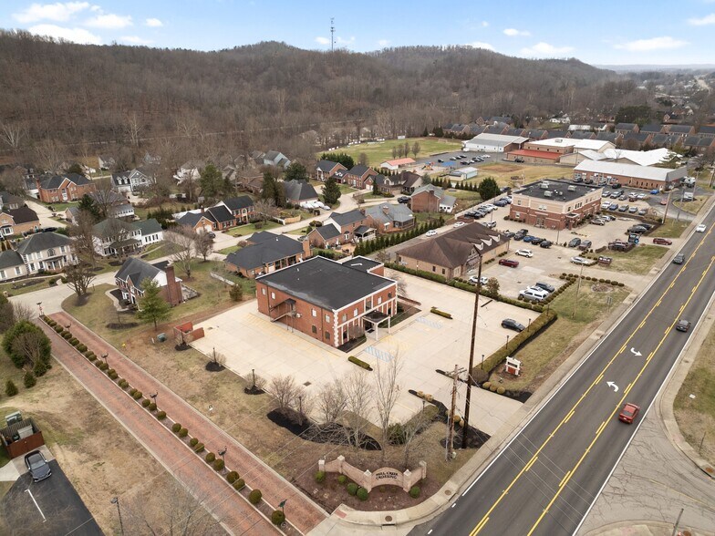 More Photos Of 3661-3669 Teays Valley Rd, Hurricane Medical For Lease