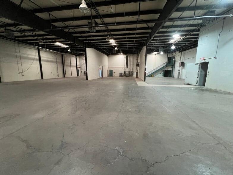 More Photos Of Price reduced for fast Sale by $600,000. $183.00 a sq. ft., North Las Vegas Manufacturing For Sale
