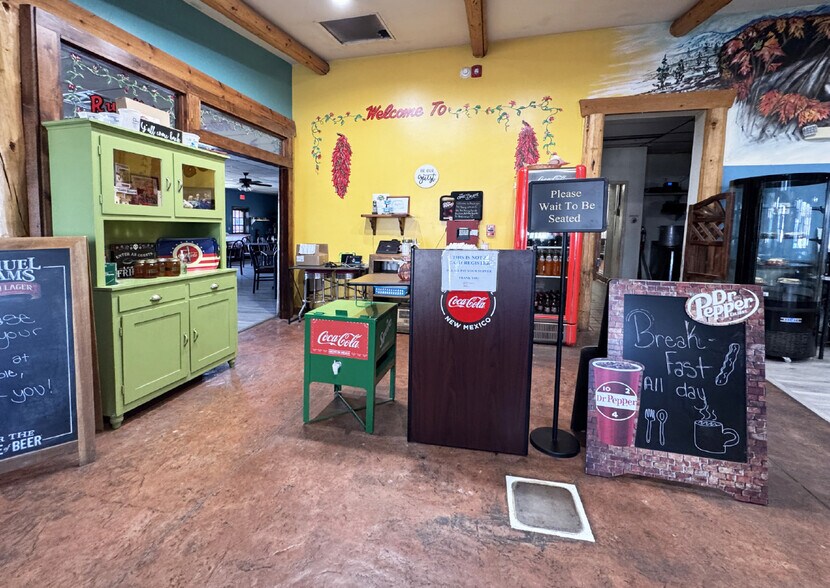 More Photos Of 2350 N Main St SE, Los Lunas Freestanding For Sale