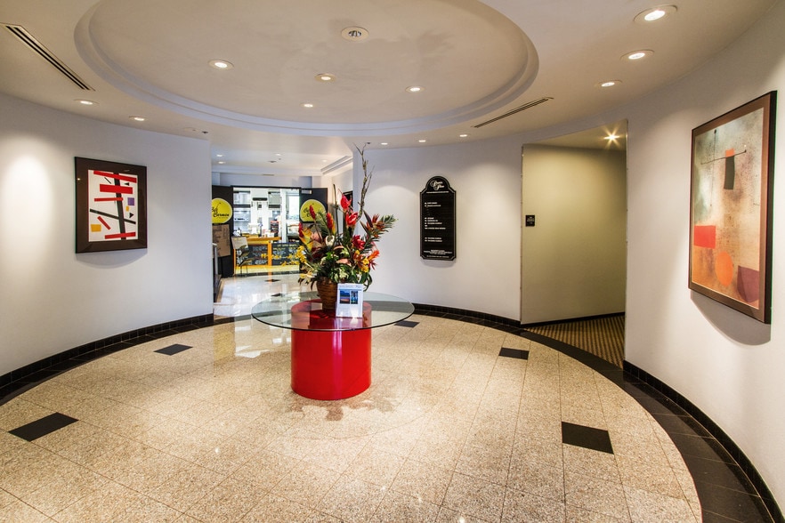 More Photos Of 535 Lipoa Pky, Kihei Office For Lease