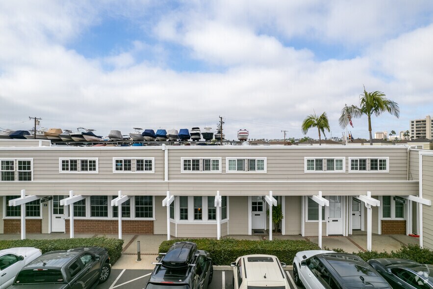 More Photos Of 201 Shipyard Way, Newport Beach Loft Creative Space For Lease