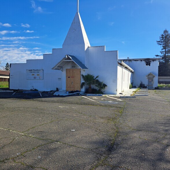 More Photos Of 3912 Marysville Blvd, Sacramento Religious Facility For Sale