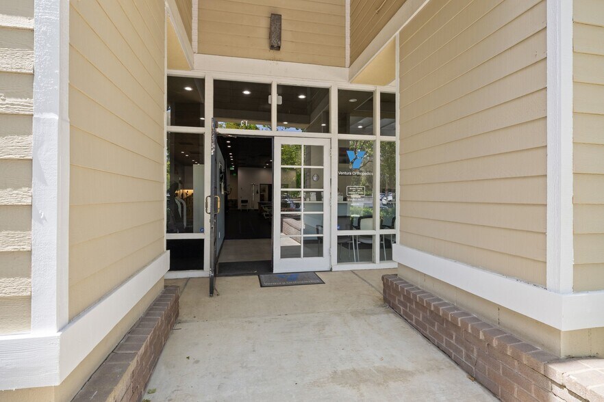 More Photos Of 1145 Lindero Canyon Rd, Westlake Village Freestanding For Lease