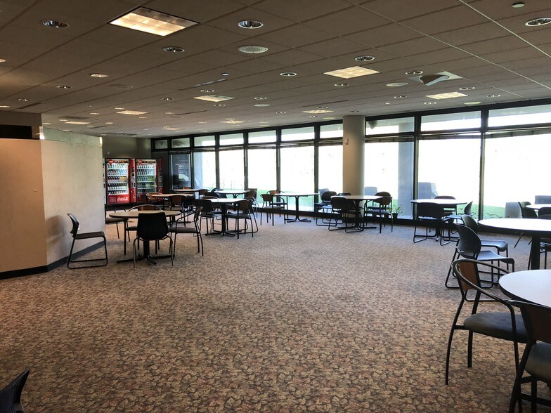 More Photos Of 101 Yorkshire Blvd, Lexington Medical For Lease