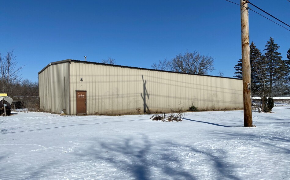 More Photos Of 20918 E Brink St, Harvard Warehouse For Sale