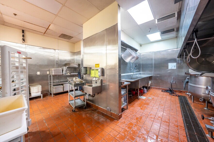 More Photos Of 429 S Palm Ave, Alhambra Food Processing For Sale