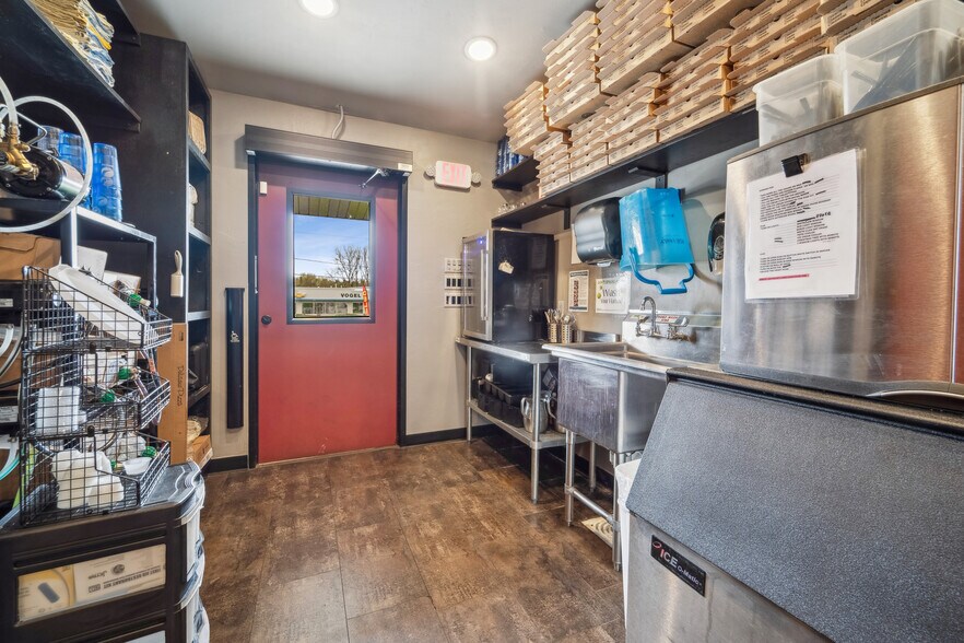 More Photos Of 707 W Park Ave, Kiel Restaurant For Sale