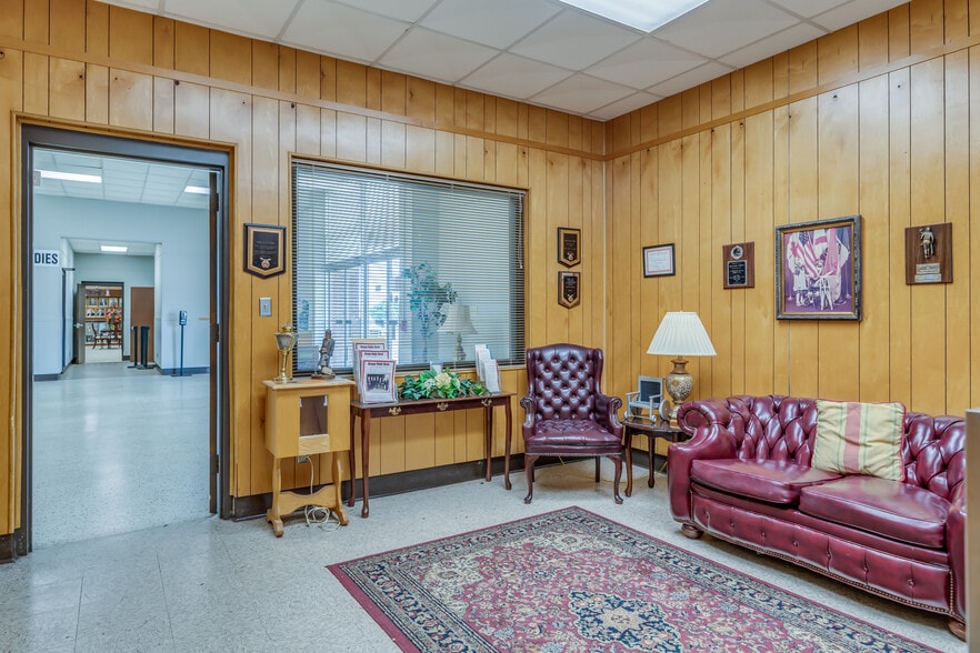 More Photos Of 555 Eastern Blvd, Montgomery Lodge Meeting Hall For Sale