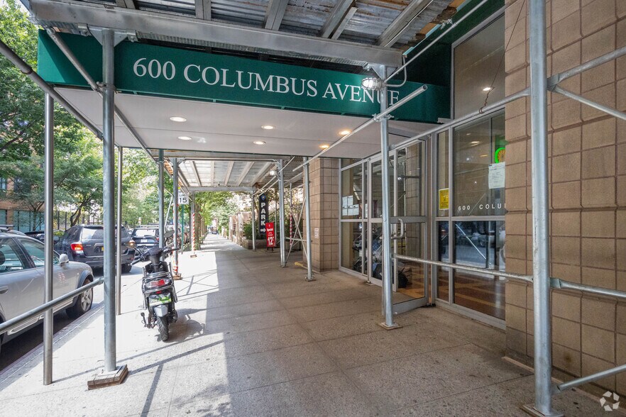 More Photos Of 610 Columbus Ave, New York Apartments For Lease