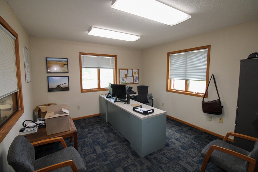 More Photos Of 135 E Front St, Claremont Specialty For Sale
