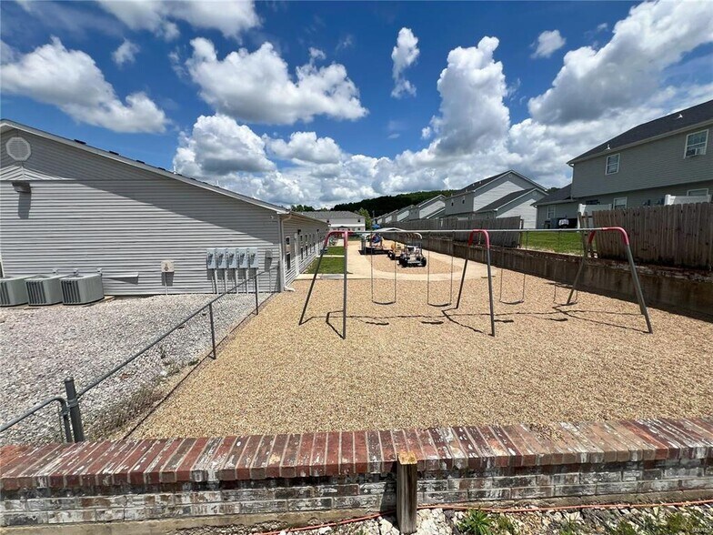 More Photos Of 19788 Sackett Ln, Waynesville Office For Sale