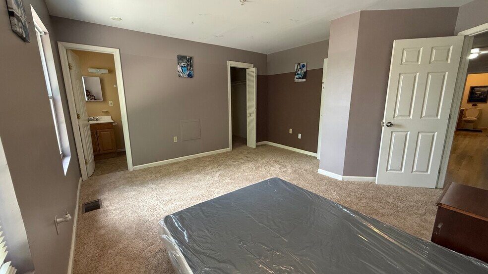 More Photos Of 5212 Astor Pl SE, Washington Assisted Living For Lease