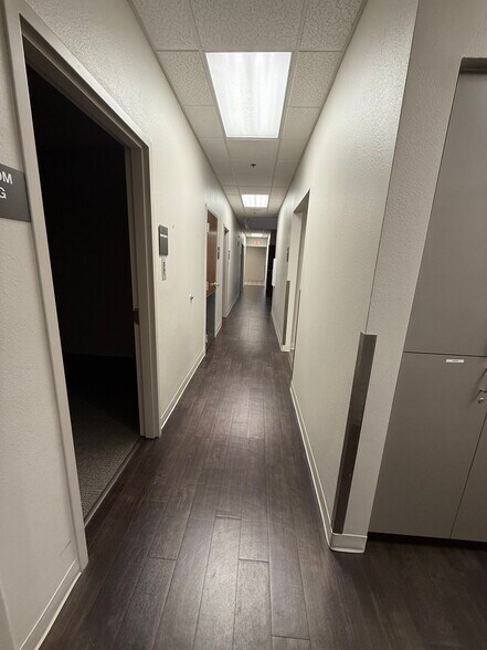 More Photos Of 3413 Golden Rd, Tyler Medical For Sale