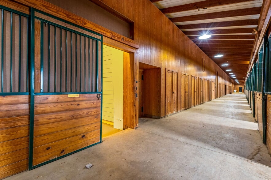 More Photos Of 12298 Croton Rd, Croton Specialty For Sale
