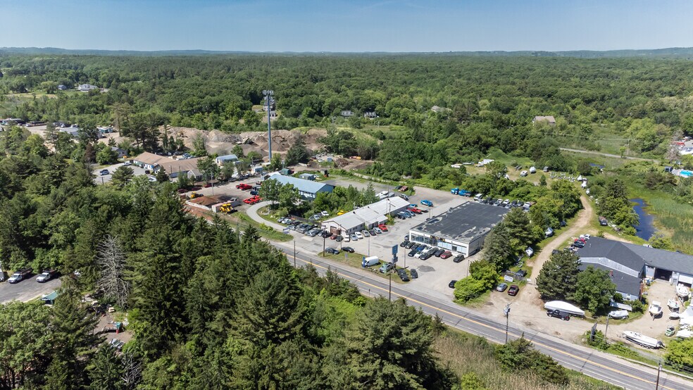 More Photos Of 86 Newburyport Tpke, Newbury Auto Dealership For Sale