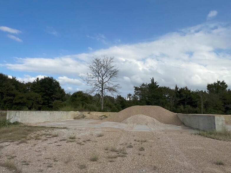 More Photos Of 19754 FM 39, Iola Warehouse For Sale