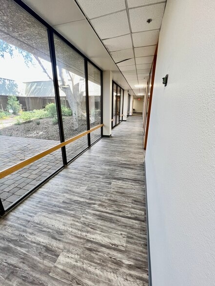 More Photos Of 2525 W Beryl Ave, Phoenix Office For Lease