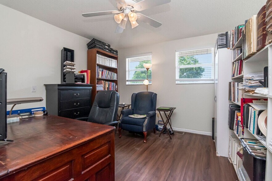 More Photos Of 10532 67th Ave, Seminole Specialty For Sale