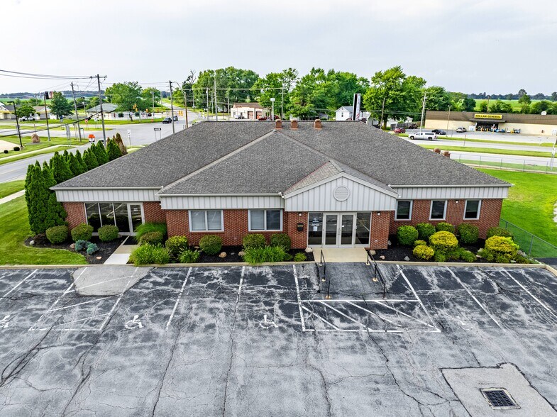 More Photos Of 136 N Ridge St, Monroeville Medical For Lease