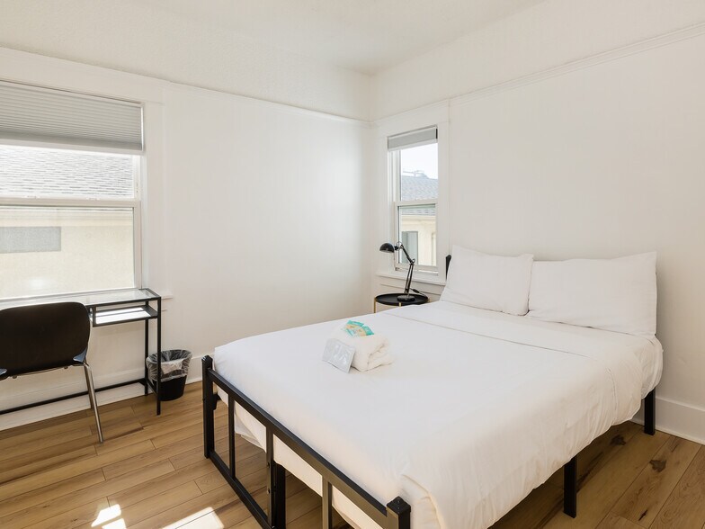 More Photos Of 221 Concord St, El Segundo Apartments For Sale