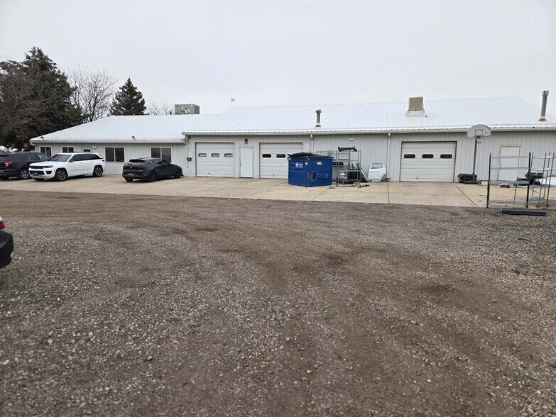 More Photos Of 900 E Lincoln Ave, Fort Collins Warehouse For Lease