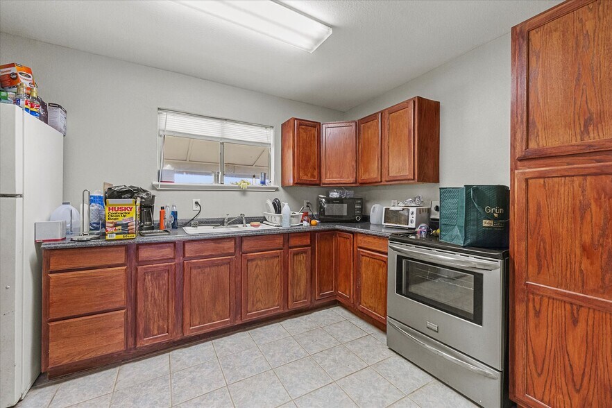 More Photos Of 1101 Willy Vester Rd, Van Alstyne Warehouse For Sale