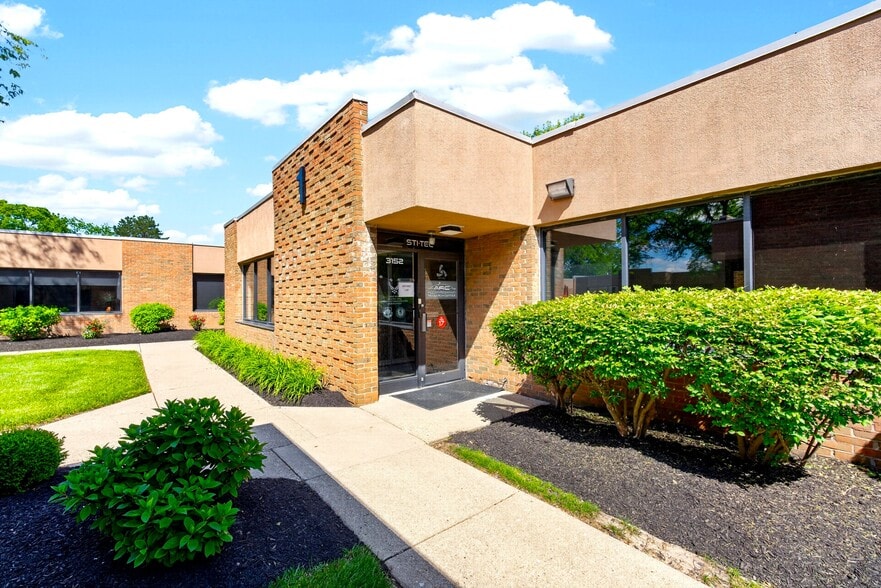 More Photos Of 3160-3162 Presidential Dr, Fairborn Unknown For Lease