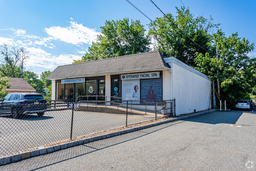 More Photos Of 269 Bloomfield Ave, Verona Freestanding For Sale