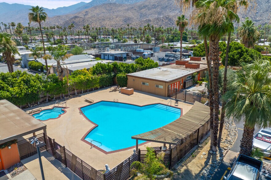 More Photos Of 495 Twin Palms Dr, Palm Springs Apartments For Sale