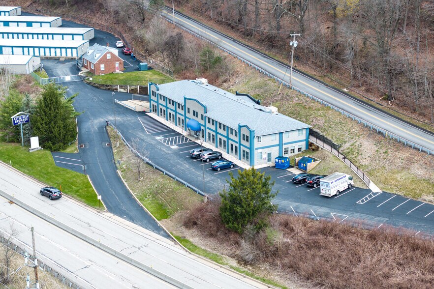 More Photos Of 9987 Perry Hwy, Wexford Self Storage For Sale