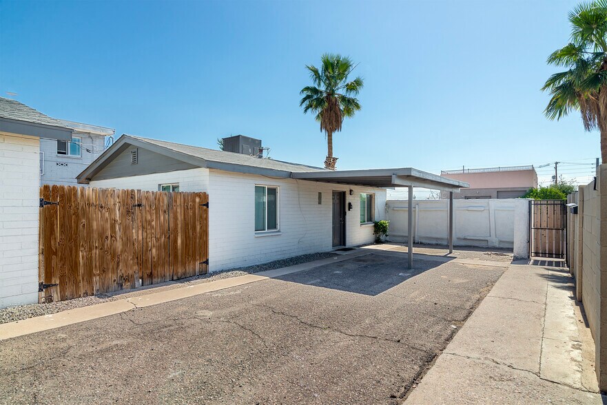 More Photos Of 2142 E Taylor St, Phoenix Multifamily For Sale