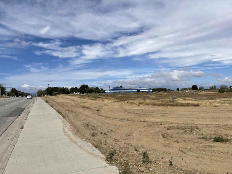 More Photos Of Challenger Way @ Avenue I, Lancaster Land For Sale