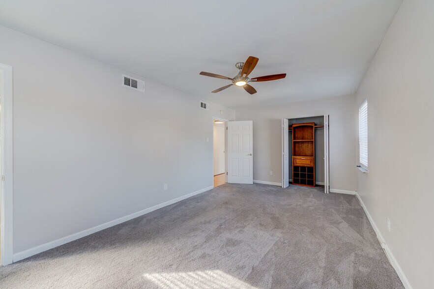 More Photos Of 8166 Whitburn Dr, Clayton Apartments For Sale