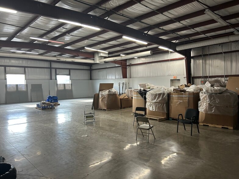 More Photos Of 7000 Fairlawn Ave, Dunbar Research And Development For Lease