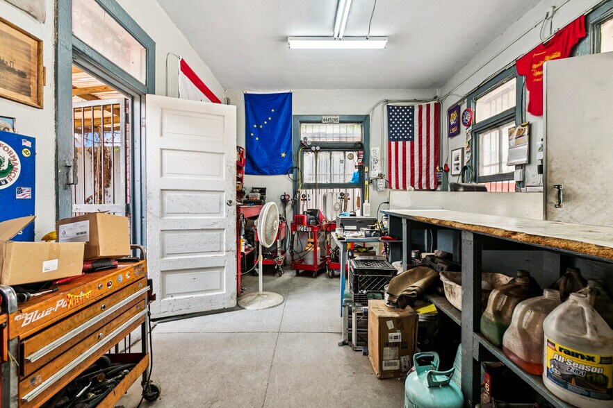 More Photos Of 1839-41 Elysian Fields ave, New Orleans Light Distribution For Sale