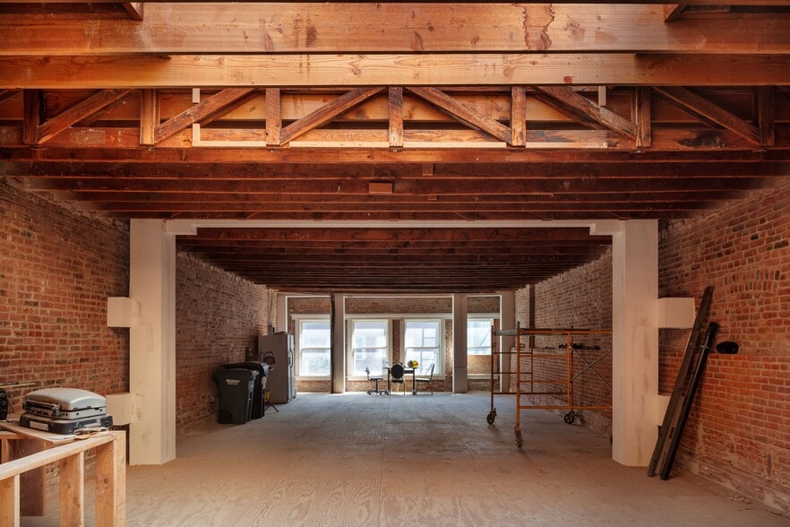 More Photos Of 762-764 5th Ave, San Diego Storefront Retail Residential For Sale