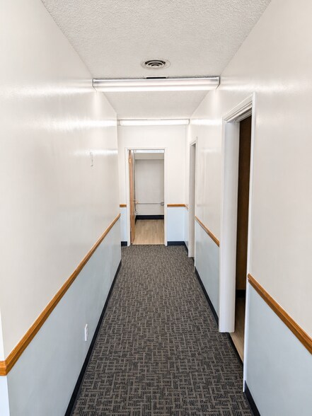 More Photos Of 910-914 E Gladstone St, Azusa Medical For Lease