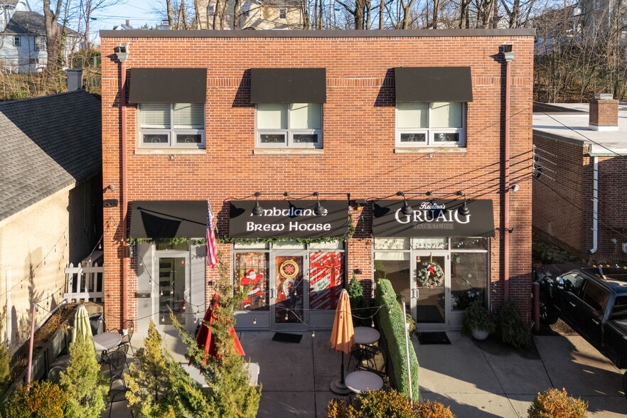 More Photos Of 202 Main St, Nanuet Freestanding For Sale