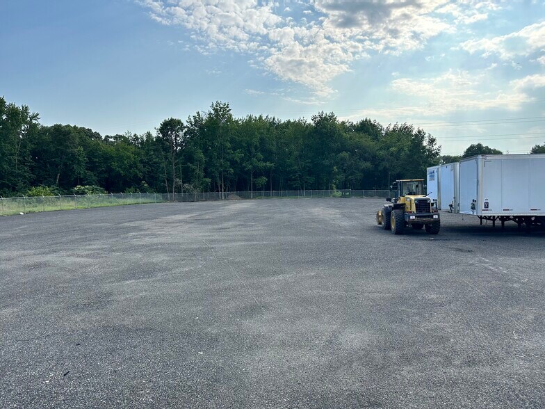 More Photos Of 1339 N Tuckahoe Rd, Williamstown Warehouse For Sale