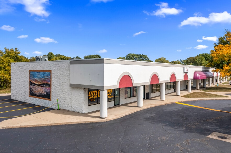 More Photos Of 3725 S Saginaw St, Flint Storefront For Sale