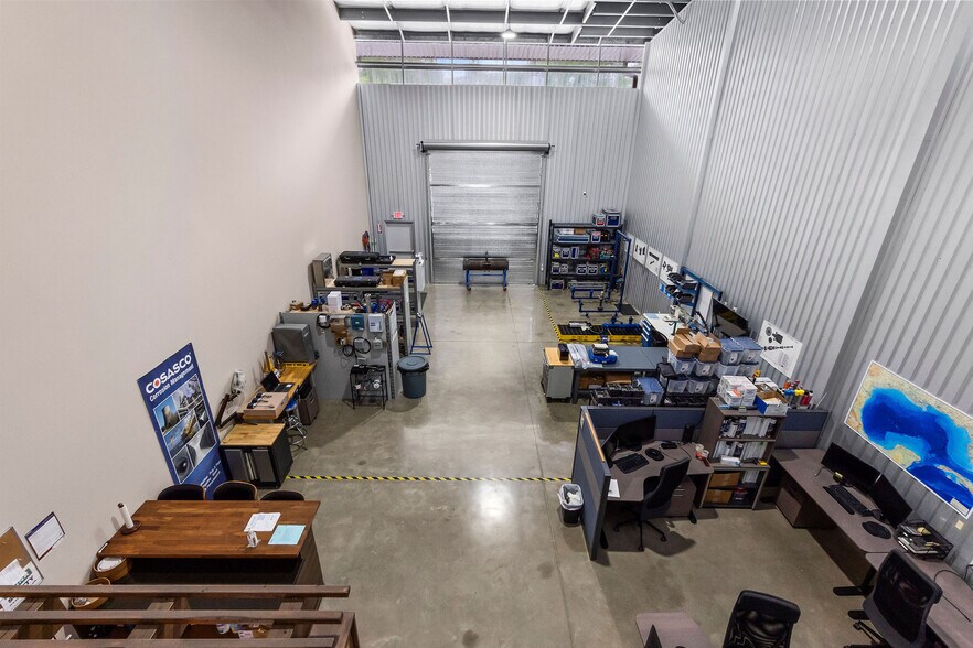 More Photos Of 1315 Rayford Park Rd, Spring Loft Creative Space For Lease