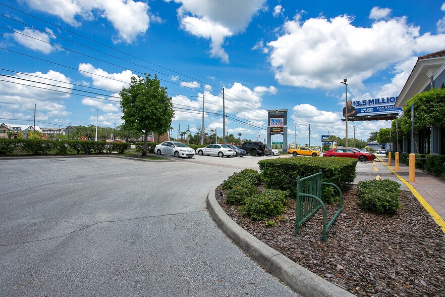 More Photos Of 12100 E Colonial Dr, Orlando Unknown For Lease