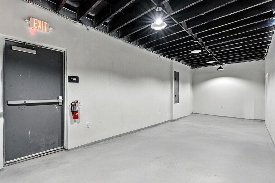 More Photos Of 1200 Kings Ave, Jacksonville Freestanding For Lease